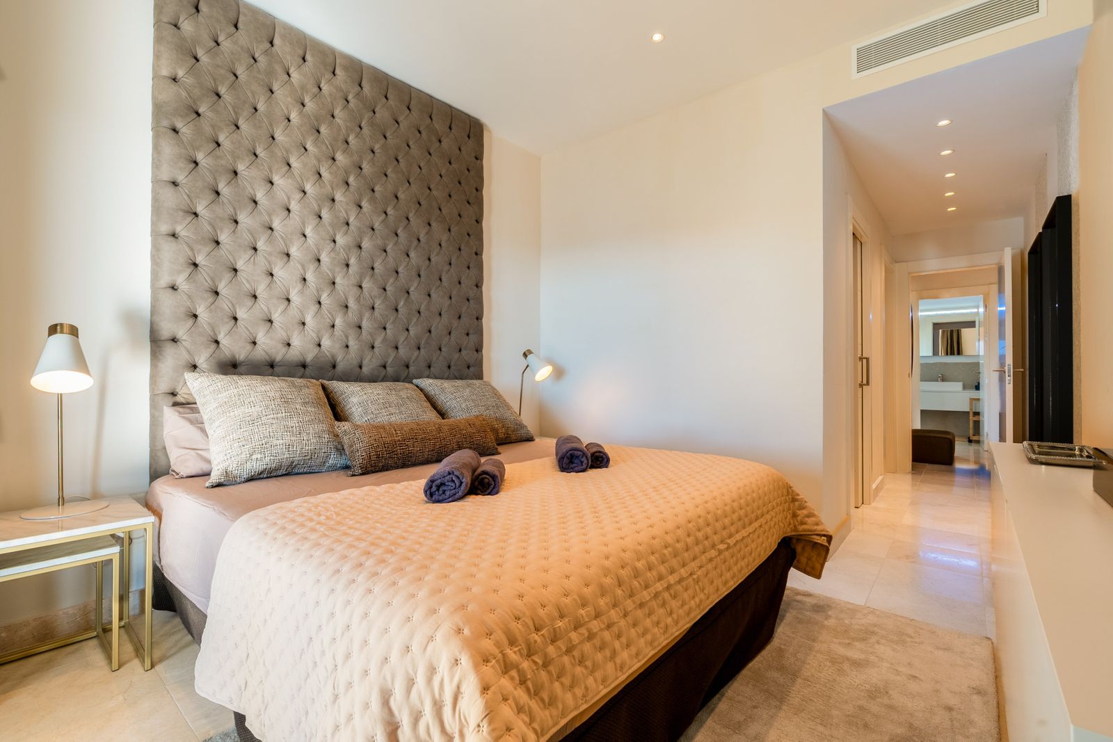 Apartment in Benahavís, photo 11