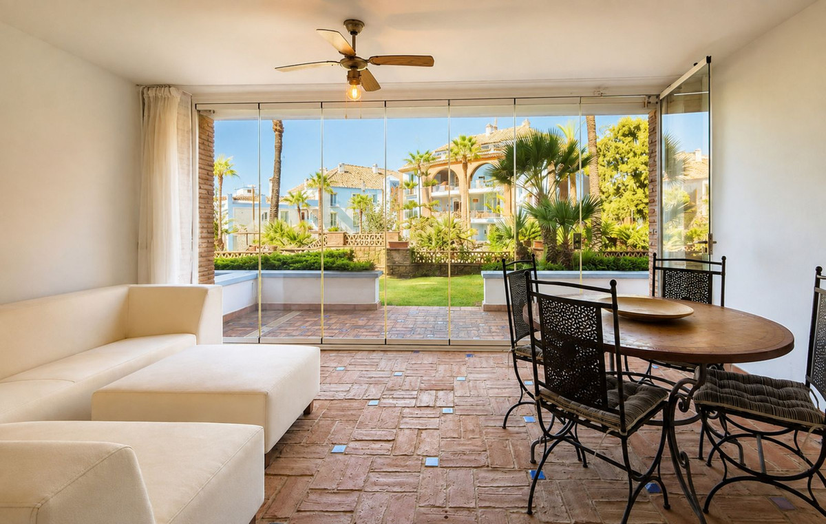 Garden apartment in Casares, photo 10