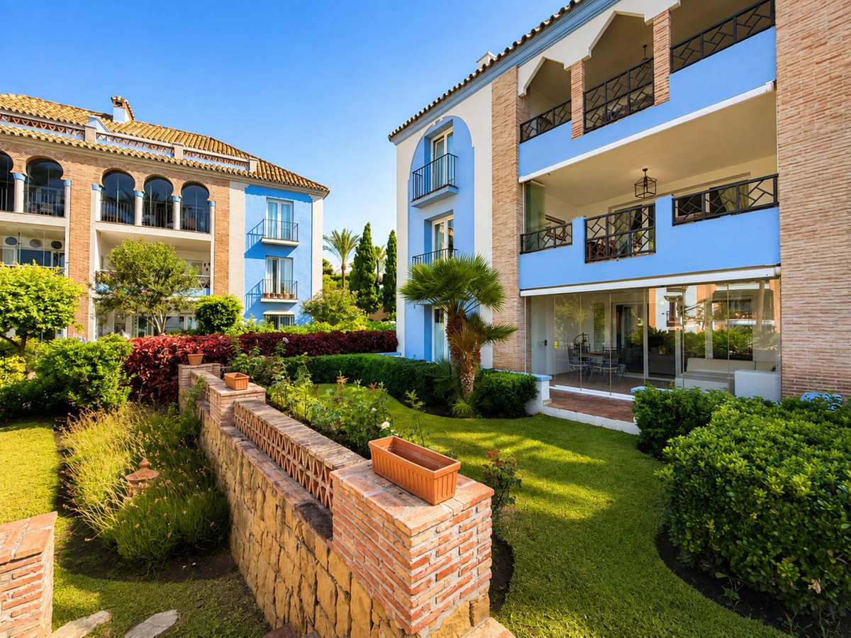 Garden apartment in Casares, photo 13