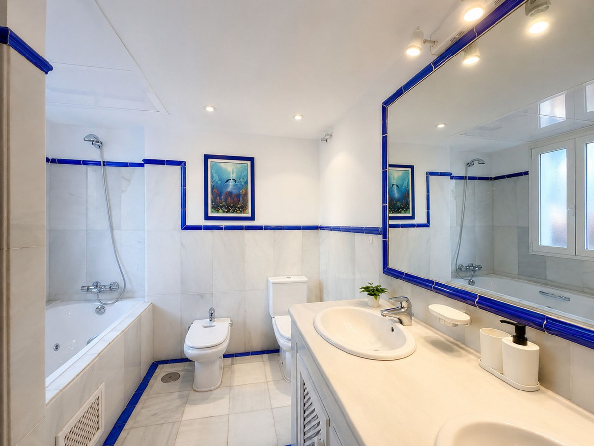 Garden apartment in Casares, photo 26