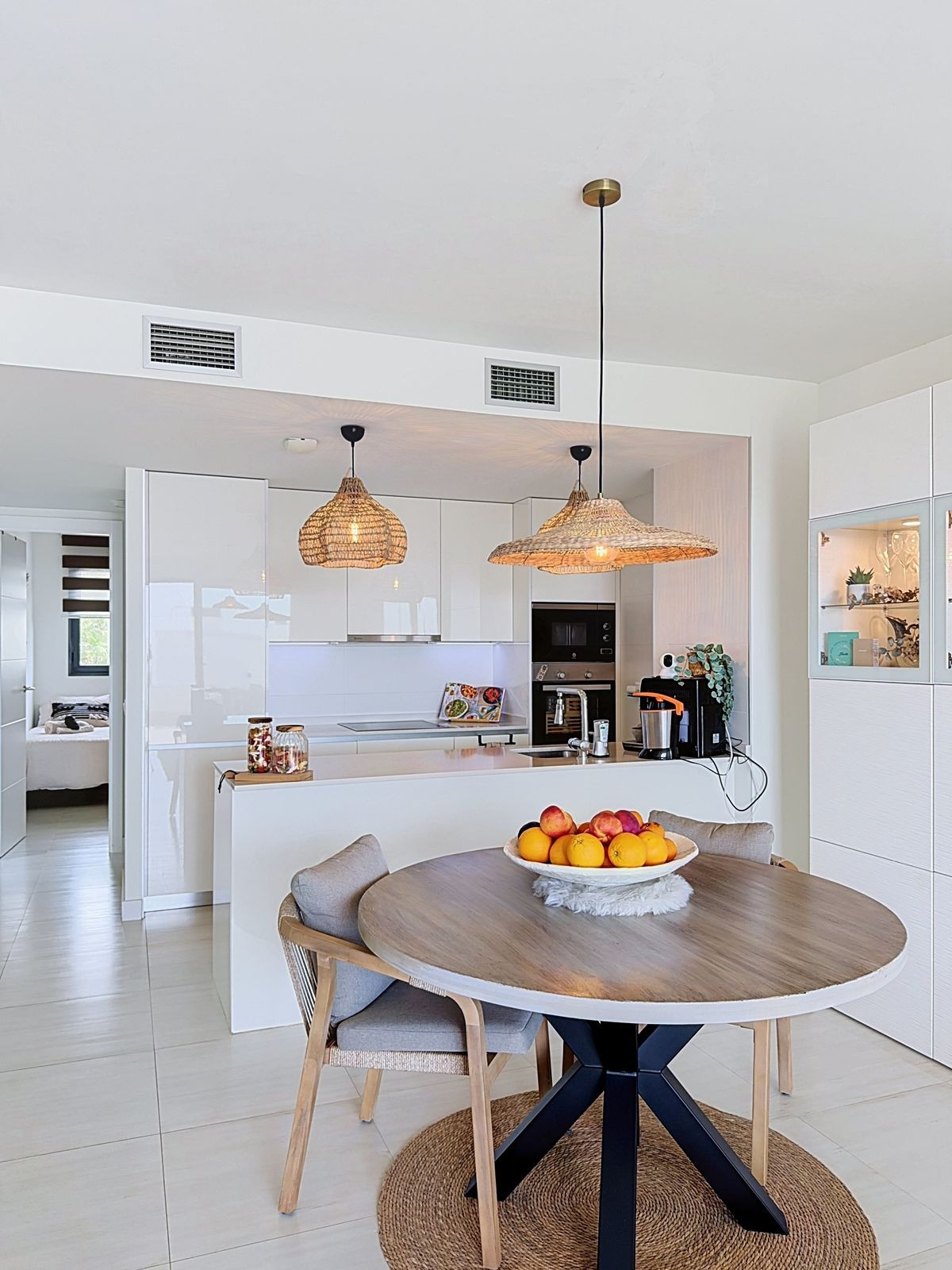 Corner apartment in Estepona, photo 15