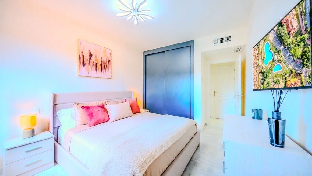 Duplex penthouse in Marbella, photo 12