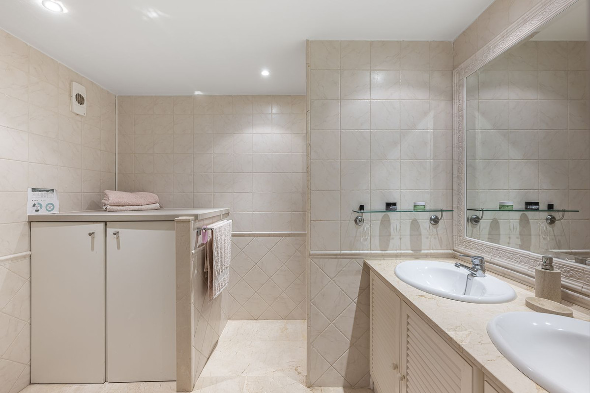Apartment in Mijas Costa, photo 9