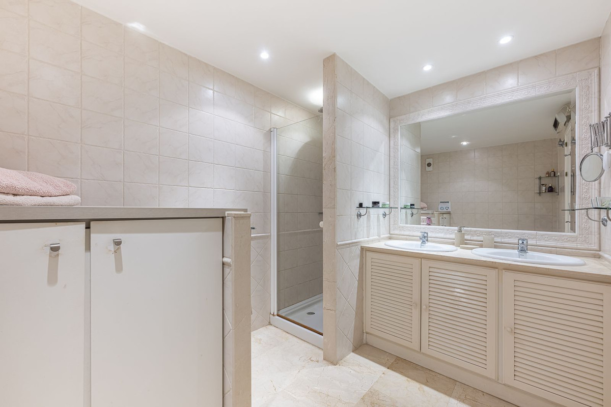 Apartment in Mijas Costa, photo 10