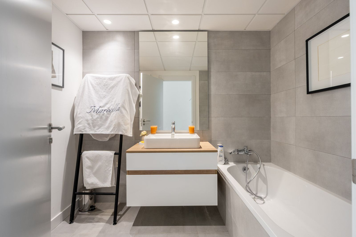 Duplex penthouse in Estepona, photo 11