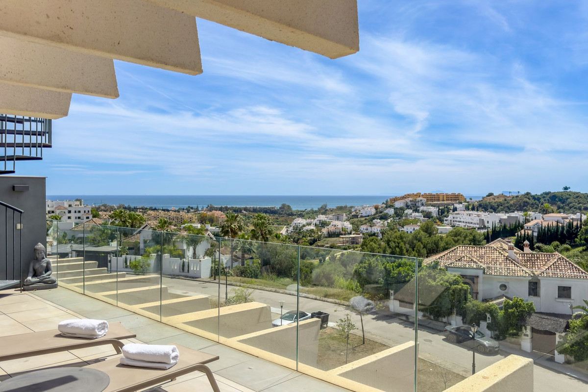 Duplex penthouse in Selwo, Estepona